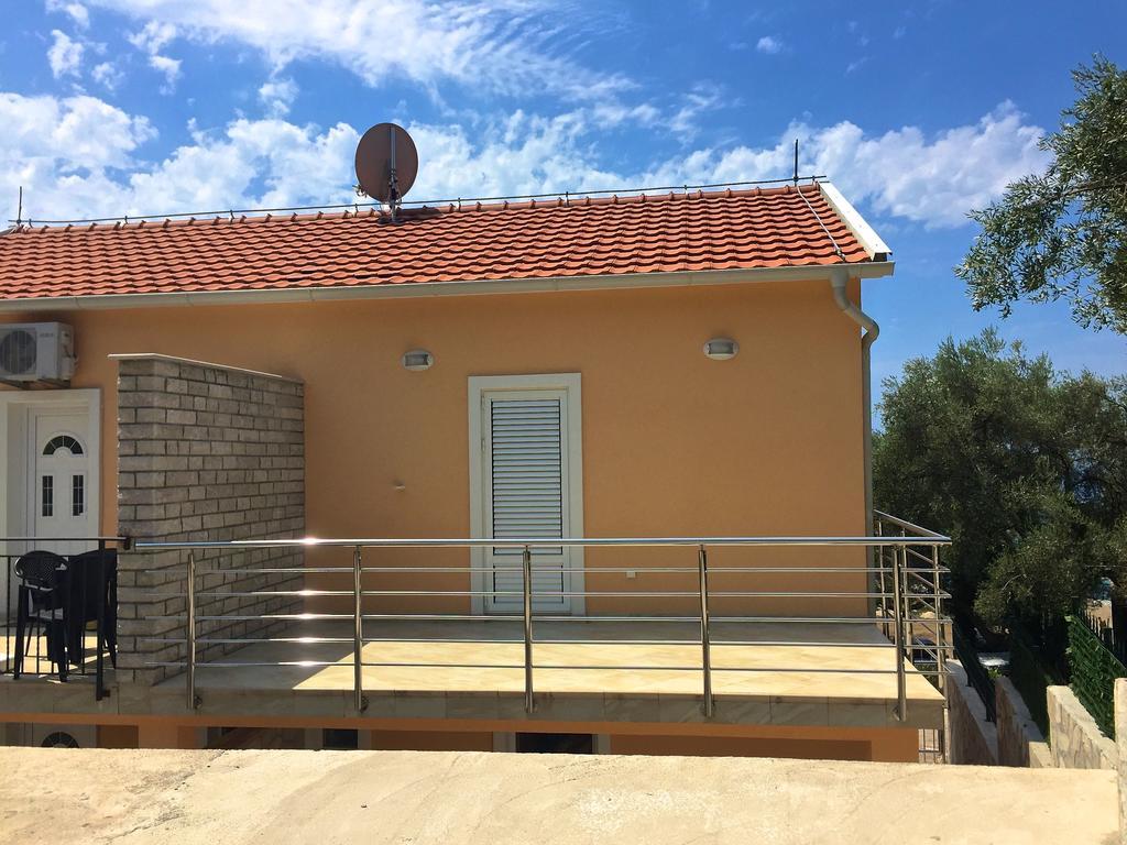 Zanjice Luxury Suite Lustica Bagian luar foto